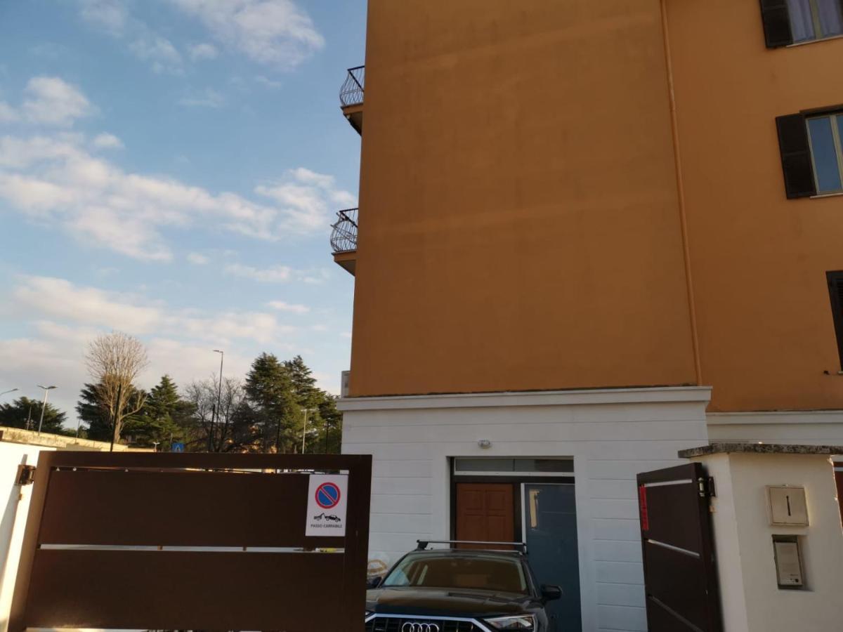 Officinale Rome Apartment, Pineta Sacchetti Exterior foto